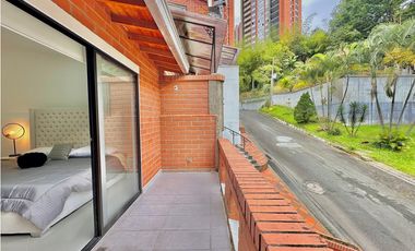 Hermosa Casa Amoblada en Arriendo Frente al Mall Amsterdam