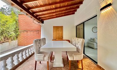 Hermosa Casa Amoblada en Arriendo Frente al Mall Amsterdam