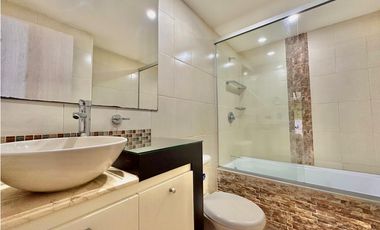 Hermosa Casa Amoblada en Arriendo Frente al Mall Amsterdam