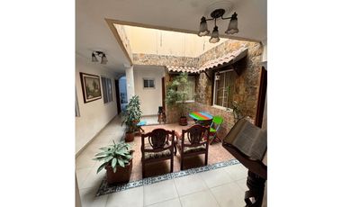 VENTA DE LUJOSA CASA 1 Y 2 PISO EN SAN JAVIER