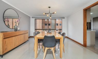 Apartamento en El Poblado, Medellín – Elegancia y Comodidad