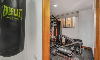 Apartamento en El Poblado, Medellín – Elegancia y Comodidad