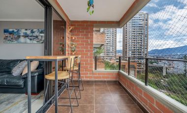 Apartamento en El Poblado, Medellín – Elegancia y Comodidad