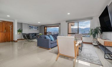 Apartamento en El Poblado, Medellín – Elegancia y Comodidad