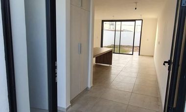 DUPLEX TRES DORMITORIOS EN VENTA, DOCTA URBANIZACION