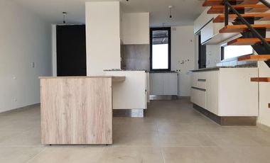 DUPLEX TRES DORMITORIOS EN VENTA, DOCTA URBANIZACION