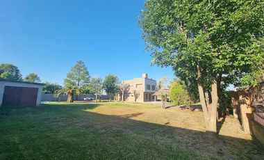 VENTA/PERMUTA - Casa - 2 dormitorios -Pileta - Country 16, Pueblo Esther