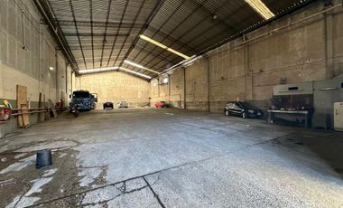 Depósito - Galpón de 6000 m2. cub. en  Florencio Varela  c/ importante playa de maniobras. ALQUILER.