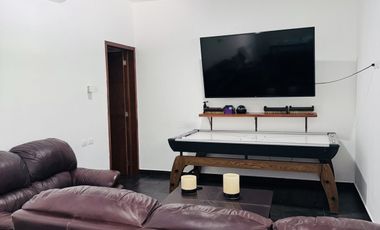Casa en Venta en Yucatán Country Club, con vista al lago y  campo de Golf