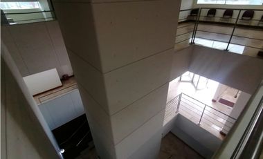 Oficina con mobiliario y servicios incluidos. Teofilo Borunda Juárez.