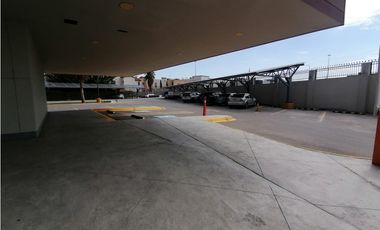 Oficina con mobiliario y servicios incluidos. Teofilo Borunda Juárez.