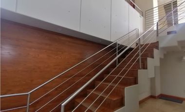 Oficina con mobiliario y servicios incluidos. Teofilo Borunda Juárez.