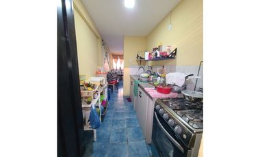 En venta casa de dos habitaciones ciudadela La Aurora Manta
