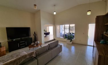 Casa en Venta en  Fracc. Junto Al Río