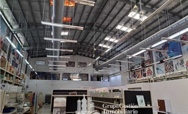 ALQUILER LOCAL 2500M2  EN TUMBAMUERTO MC