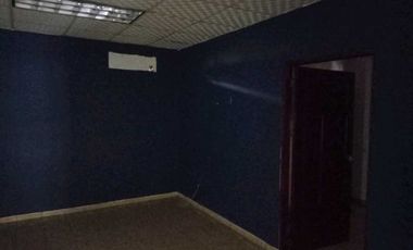 SE ALQUILA LOCAL COMERCIAL DE 2 PLANTAS EN EL CENTRO DE SANTIAGO