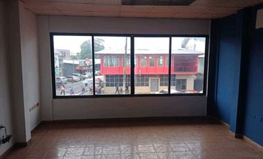 SE ALQUILA LOCAL COMERCIAL DE 2 PLANTAS EN EL CENTRO DE SANTIAGO