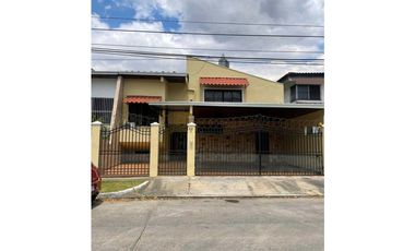 VENTA DE CASA LA ALAMEDA - BETANIA 388 MTS