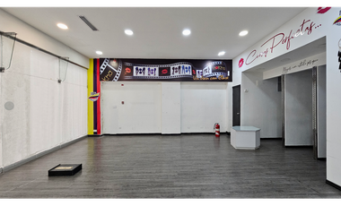 SE ALQUILA LOCAL COMERCIAL EN ALBROOK