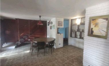 La pergola tenis