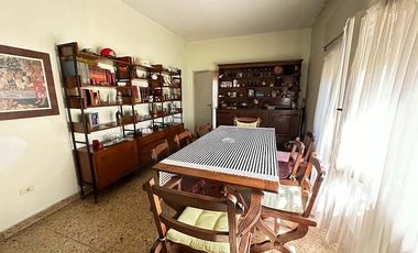 Casa para 2 Familias en venta en Temperley Este