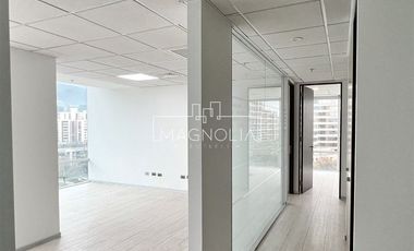 Oficina en Arriendo en A pasos del Parque Arauco