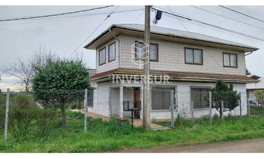 CASA CON AMPLIO TERRENO EN VILLA GENESIS LOS ANGELES