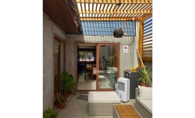 CASA DE ESQUINA ESTILO MODERNO LOS ANGELES