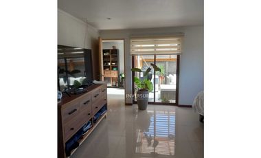 CASA DE ESQUINA ESTILO MODERNO LOS ANGELES