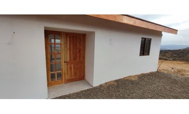 HERMOSA CASA EN PARCELA, LOS LAURELES-LIMACHE