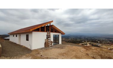HERMOSA CASA EN PARCELA, LOS LAURELES-LIMACHE