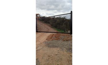 HERMOSA CASA EN PARCELA, LOS LAURELES-LIMACHE