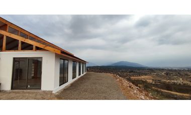 HERMOSA CASA EN PARCELA, LOS LAURELES-LIMACHE