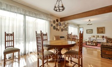 Venta casa con increíble potencial. La Reina