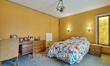 Venta casa con increíble potencial. La Reina