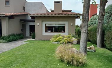 Casa en venta en Club de Golf  Los Encinos