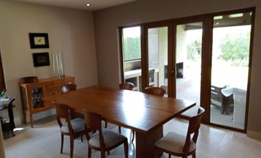 Casa en venta en Club de Golf  Los Encinos