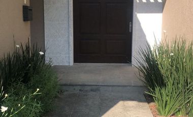 Casa en venta en Club de Golf  Los Encinos