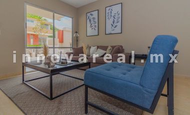 Ceiba Arborada en Lago Esmeralda