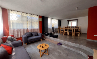 VENDO CASA CON DOS DEPARTAMENTOS SECTOR MASTODONTES  (VERB)