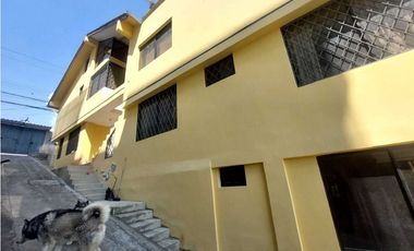 VENDO CASA CON DOS DEPARTAMENTOS SECTOR MASTODONTES  (VERB)