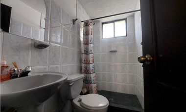 VENDO CASA CON DOS DEPARTAMENTOS SECTOR MASTODONTES  (VERB)
