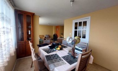 VENDO CASA CON DOS DEPARTAMENTOS SECTOR MASTODONTES  (VERB)