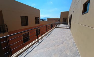 VENTA  Apartamento Conjunto Cerrado con Terraza  Cota