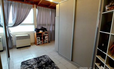 Venta PH con entrada independiente con cochera  y patio