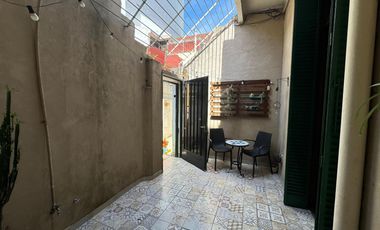Venta Excelente PH 4 ambientes c Patio y Terraza - Villa Urq