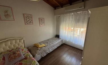 Venta Excelente PH 4 ambientes c Patio y Terraza - Villa Urq