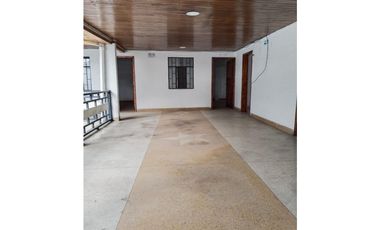 SE ARRIENDA CASA PARA INSTITUCION