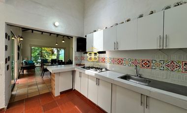 SE VENDE MAGNFICA  CASA EN FUSA CON PISCINA PRIVADA