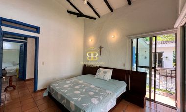 SE VENDE MAGNFICA  CASA EN FUSA CON PISCINA PRIVADA
